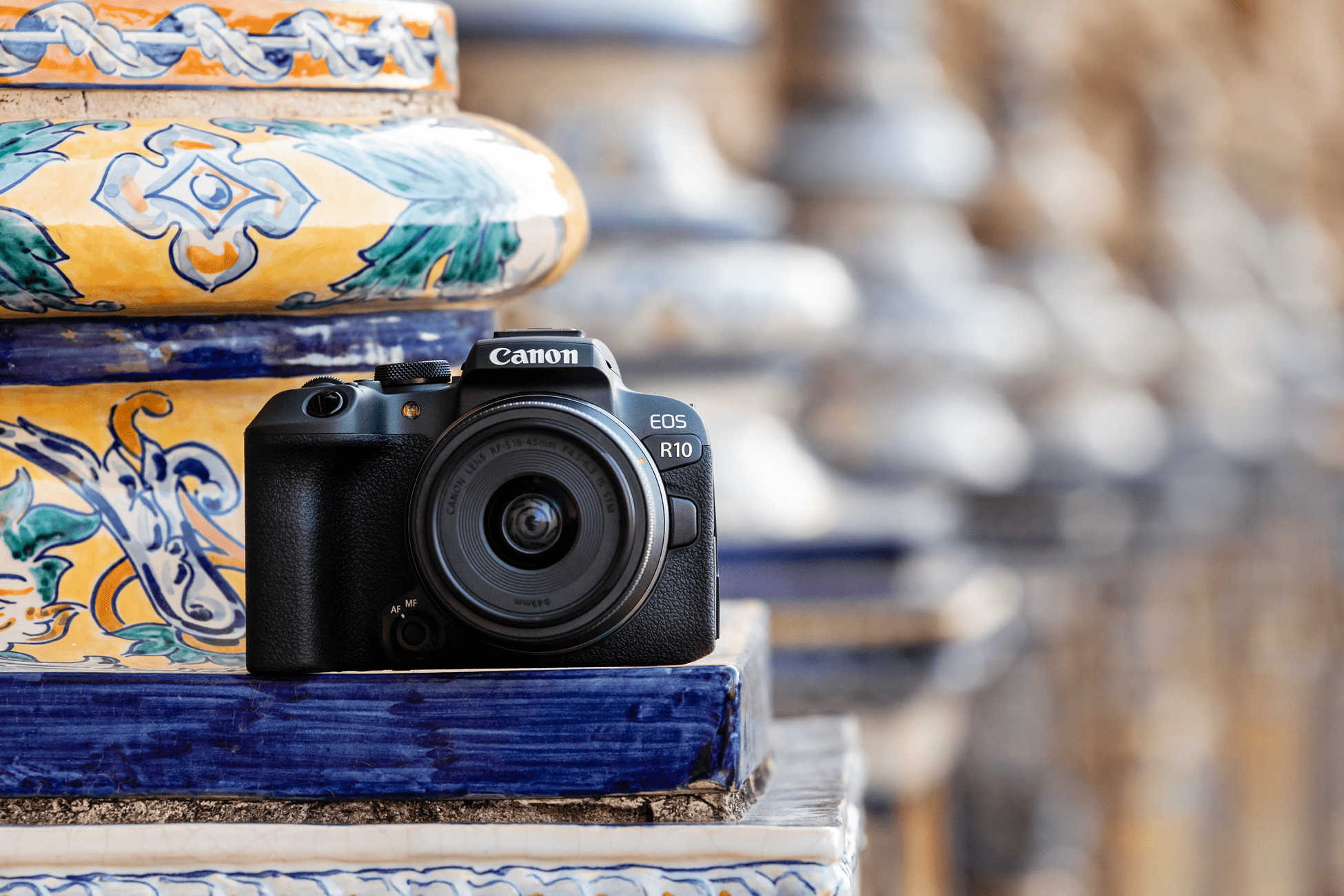 Canon EOS R10